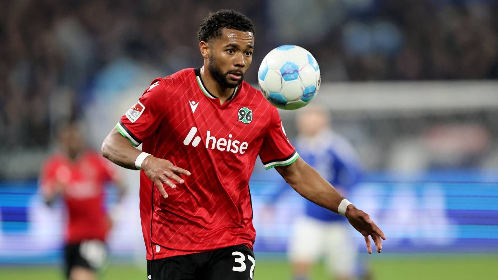 Hannover 96 vs. Arminia Bielefeld heute live im Free-TV sehen: Wer zeigt / überträgt die 2. Bundesliga am Sonntag im TV und Livestream?