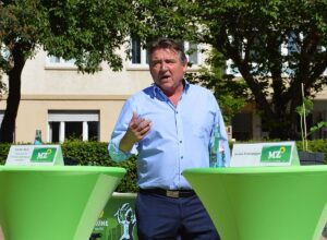Sieht keine Verstöße im Zollhafen: Bürgermeister Günter Beck (Grüne). - Foto: gik
