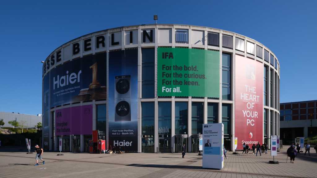 Eingang zur IFA 2025 auf der Messe Berlin