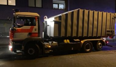 FW-F: Brand in einer Papierpresse - aufwändiger und langwieriger Einsatz