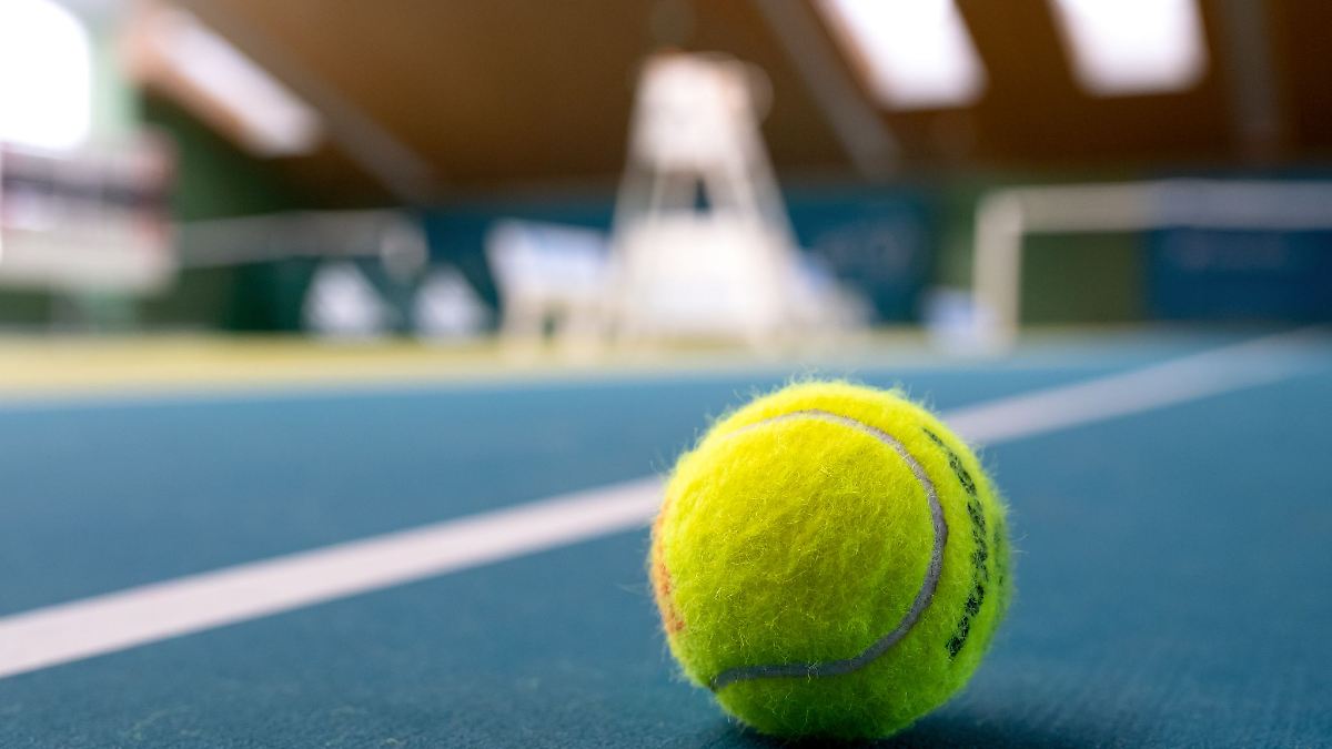 Niedersachsen & Bremen: Senioren schlagen sich nach Tennismatch in Umkleidekabine