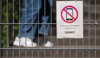 Baden-Württemberg: Ministerium rät Grundschulen zu strikten Handyverboten