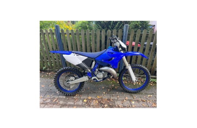 POL-KA: (KA) Karlsruhe - Motorradfahrer attackiert Passanten und flüchtet - Polizei ...