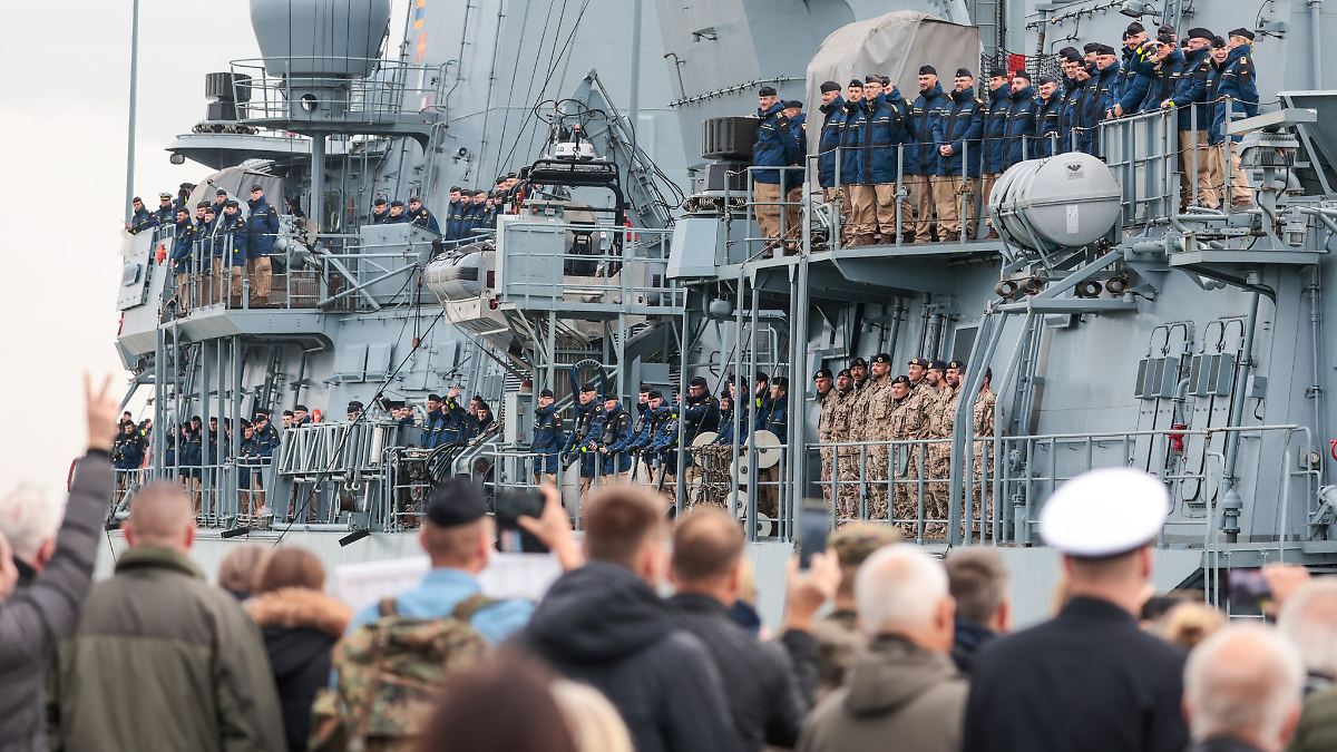 Niedersachsen & Bremen: Fregatte "Brandenburg" zurück von UN-Einsatz im Mittelmeer