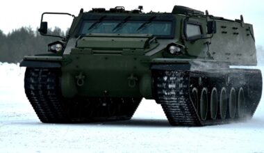 Patria TRACKX – das ultimative geländegängige Kettenfahrzeug – vorgestellt auf der DSEI UK in London