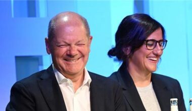 Olaf Scholz feiert 10 Jahre Hamburg Open Online University