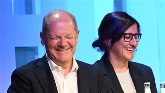 Olaf Scholz feiert 10 Jahre Hamburg Open Online University