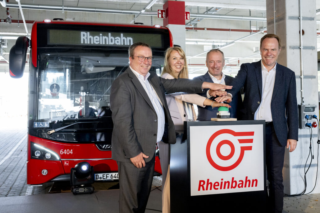 Rheinbahn eröffnet E-Bus-Port als Meilenstein für emissionsfreie Mobilität | erkrath.jetzt