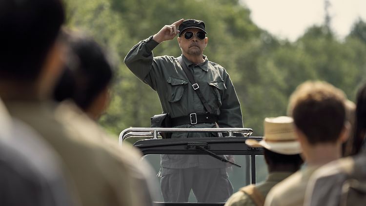 Mit Mark Hamill als "The Major" ist in "The Long Walk" nicht zu spaßen.