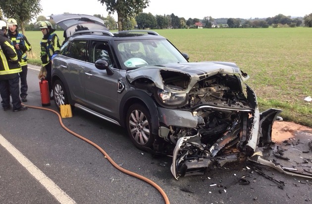 FW-BO: Schwerer Verkehrsunfall auf dem Wattenscheider Hellweg