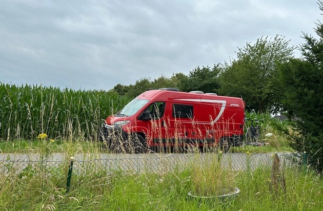 POL-H: Hannover-Limmer: rotes Wohnmobil entwendet - Polizei sucht Zeugen