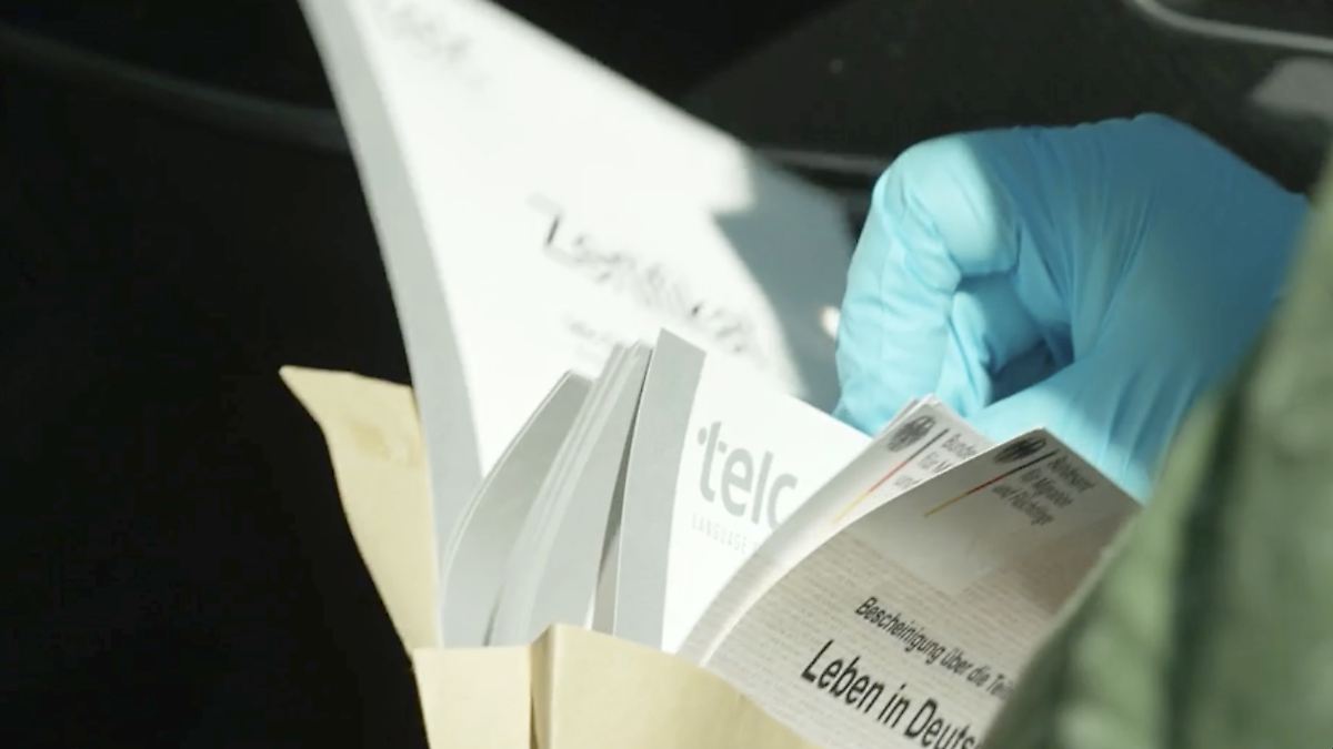Geschäft mit Fake-Zertifikaten: Betrugsmasche öffnet Weg zum deutschen Pass