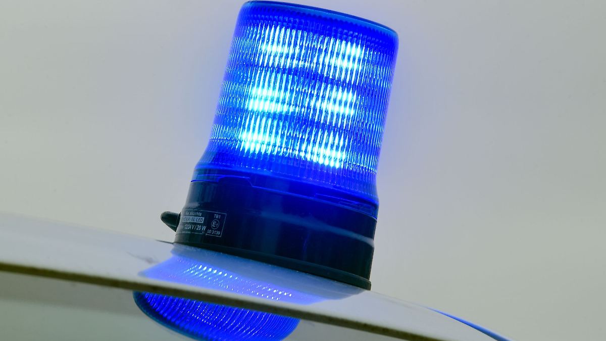 Berlin & Brandenburg: Illegales Autorennen auf A100 - vor Augen einer Zivilstreife