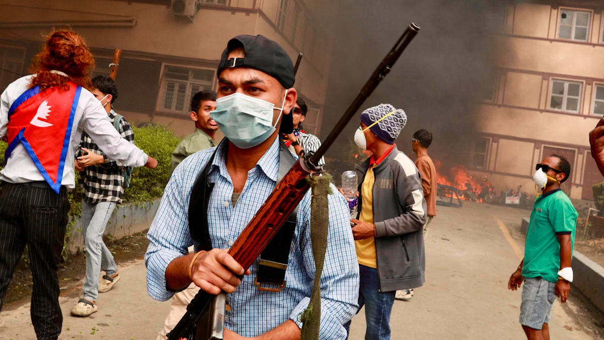 Nepal: Wegen „alternder Elite“ und Social-Media-Verbot – Gen-Z-Revolution stürzt die Regierung