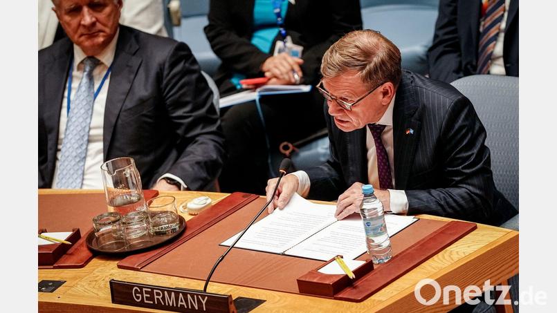 Außenminister Johann Wadephul (CDU) sowie seine Kollegen aus Frankreich und Großbritannien haben sich am Rande der UN-Vollversammlung in New York mit ihrem iranischen Kollegen getroffen. Bild: Kay Nietfeld/dpa