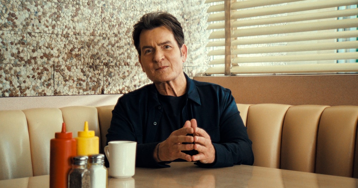 Charlie Sheen bereut Tattoos mehr als HIV-Infektion: "Komme damit leichter klar"