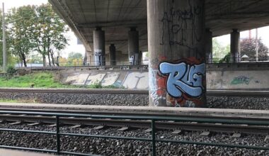Kein Geld da für den Neubau des Bonner Tausendfüßlers?