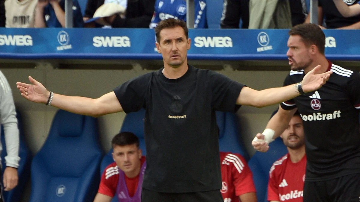 Miroslav Klose mit dem 1. FC Nürnberg in Karlsruhe: Momentan kein Ergebnissport - Sport
