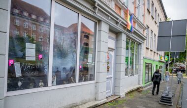 In Flensburg: Hans (60) hängt seinen Judenhass ins Schaufenster | Regional