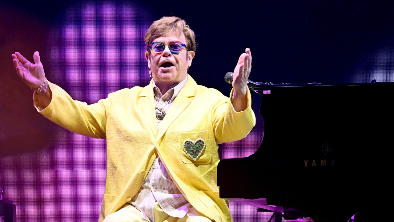 Elton John: Sex mit KGB-Agenten auf Hoteldach | Unterhaltung