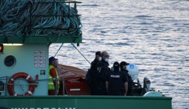 Spionage gegen Luftwaffe und Marine? Polizei stürmt Putins Agenten-Frachter | News