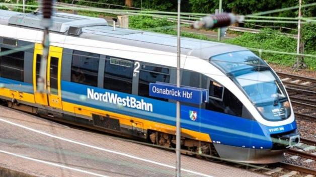 Bislang verkehren auf der Linie RB75 Osnabrück-Bielefeld Dieselzüge. Sie werden ab Dezember 2029 durch batteriebetriebene Fahrzeuge ersetzt.