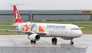 Rettungsflieger gelandet: Afghanen verpassen Flug, weil sie shoppen waren | Politik