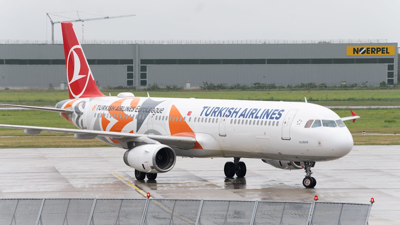Rettungsflieger gelandet: Afghanen verpassen Flug, weil sie shoppen waren | Politik