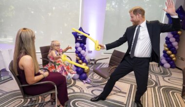 Großbritannien - Britische Prinzen gedenken der Queen - aber getrennt - Panorama