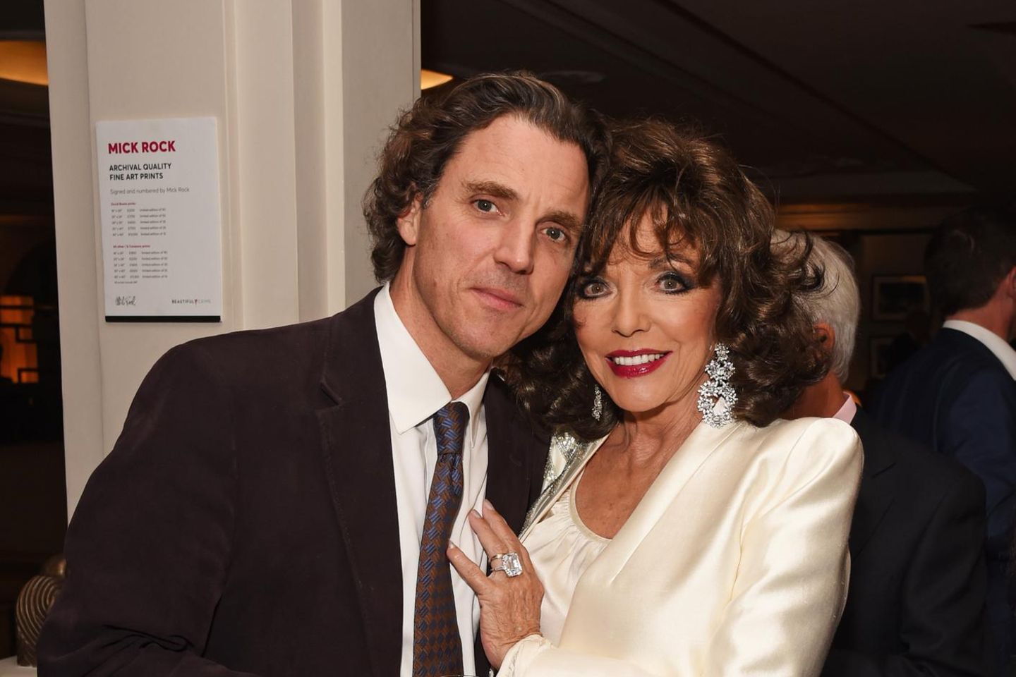 Alexander "Sacha" Newley mit seiner Mutter Joan Collins