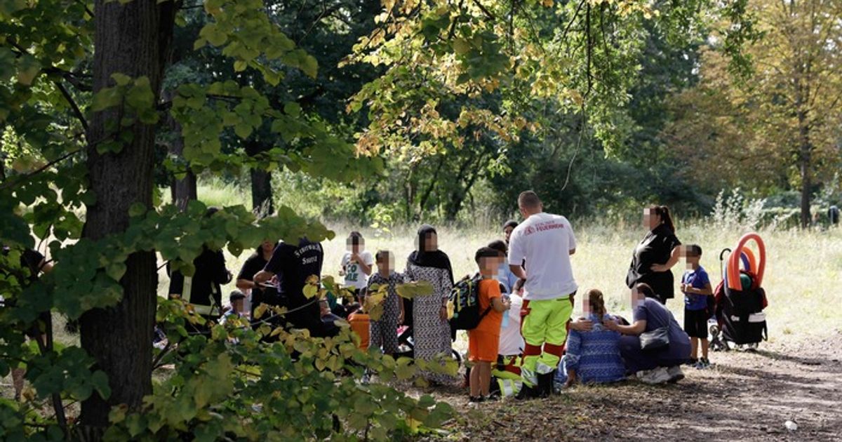 Auto fuhr in Berlin in Menschengruppe: Betreuerin schwer, drei Kinder leicht verletzt