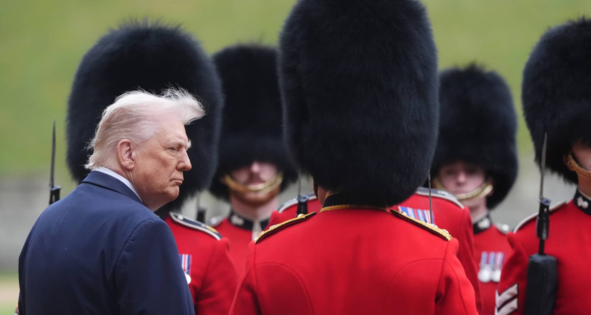 Donald Trump in Großbritannien: Milliardendeal und Proteste