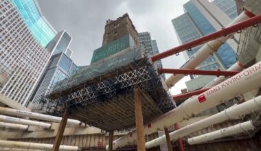 Architektur-Wunder in London: Kirchturm „schwebt“ über Baustelle | News