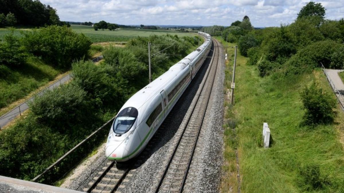 Politiker reagieren alarmiert auf mögliches Aus für Augsburg-Ulm
