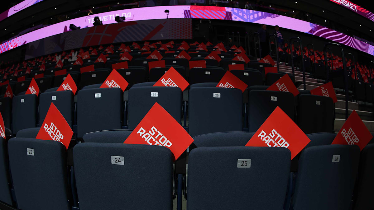 Basketball-EM: Fans setzen Zeichen gegen Rassismus, Deutschland rauscht zum nächsten Sieg