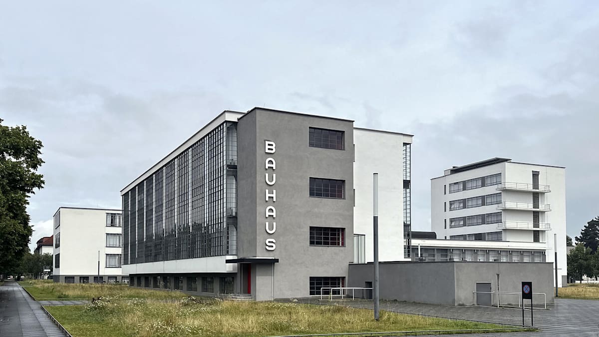 Der große Bauhaus-Schwindel: 100 Jahre Dessauer „Stil“ - WELT