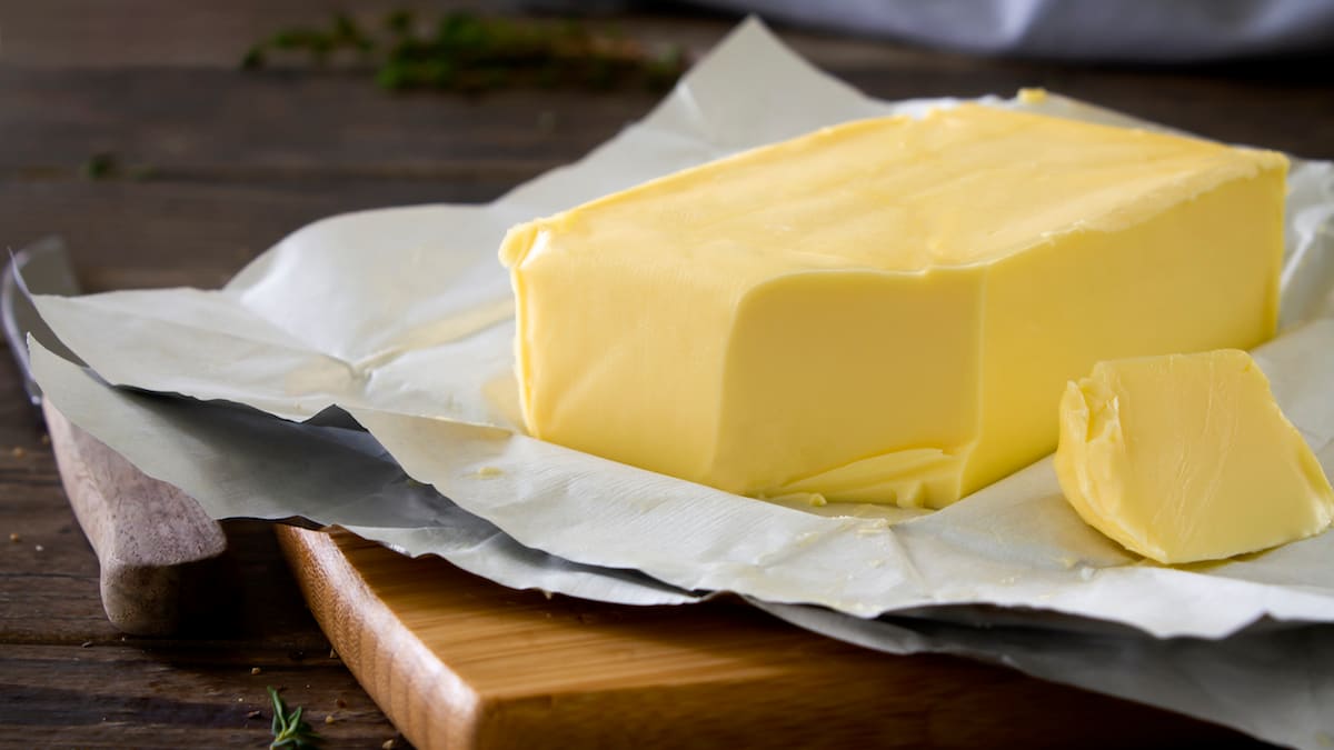 Endlich wieder günstiger: Supermärkte senken die Butterpreise | Leben & Wissen