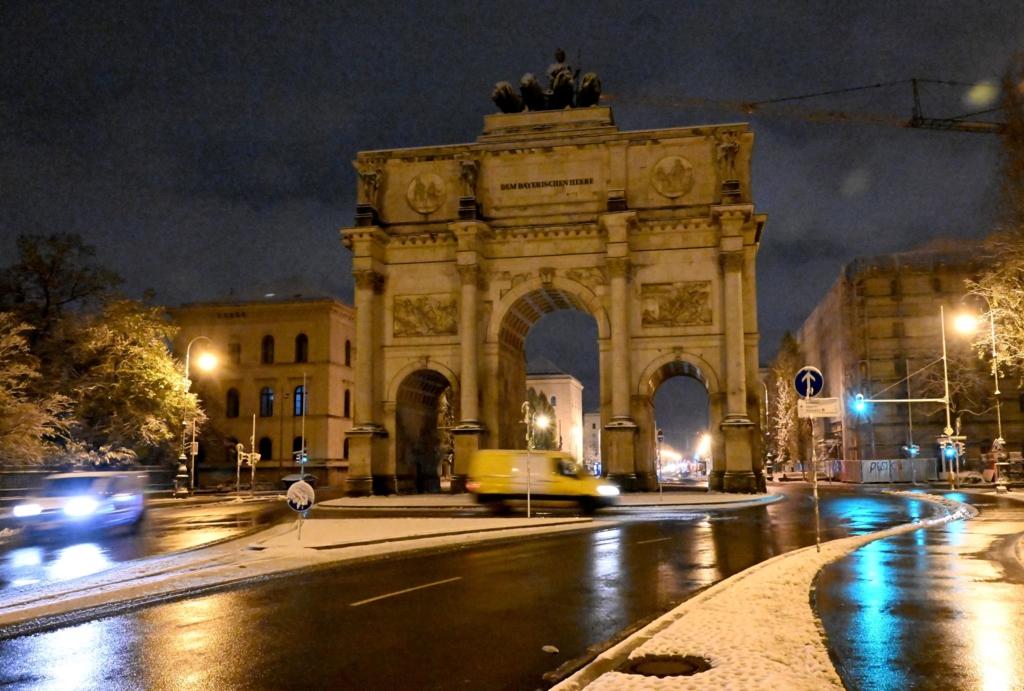 Rätseln um Bußgeld für Habeck-Projektion am Siegestor