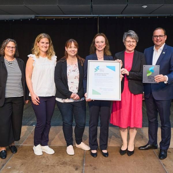 Gymnasium in Essen für Berufsberatung ausgezeichnet