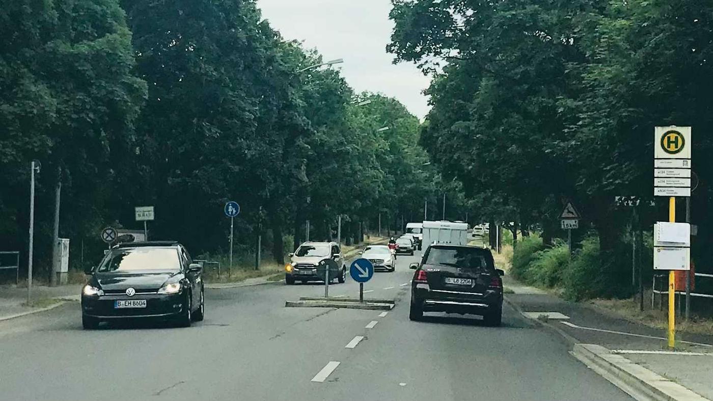 Tausende stecken in Spandauer Staufalle
