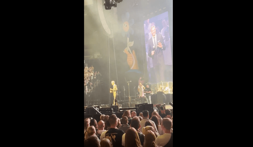 „Tagesthemen“-Moderator Ingo Zamperoni auf der Bühne.