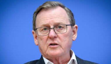 Ramelow verteidigt Hayali und Theveßen – und will Einreiseverbot für Ex-Botschafter