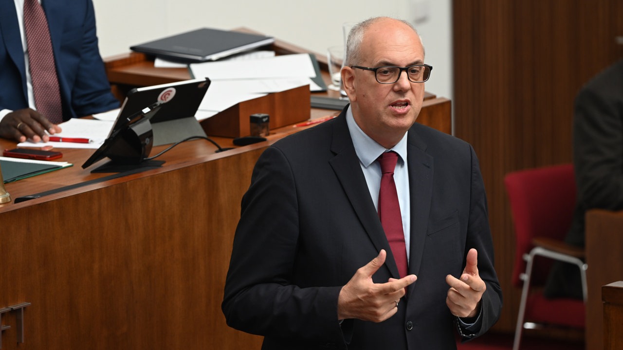 Bovenschulte setzt Hoffnungen auf Stahl- und Autogipfel