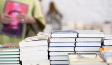 Ticker zur Buchmesse 2025 ➤ Friedenspreis: Petrowskaja hält Laudatio auf Karl Schlögel | hessenschau.de