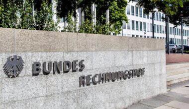 Kritik des Rechnungshofs: "Der Bund lebt über seine Verhältnisse"