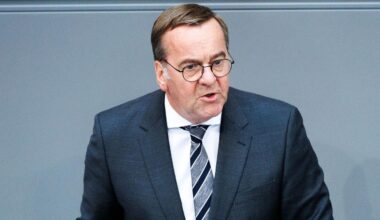 Russland überfliegt deutsche Fregatte „Hamburg“ in der Ostsee