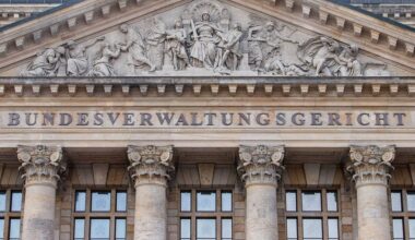 Zusatzstunde für Lehrkräfte vor Gericht: Bundesverwaltungsgericht entscheidet