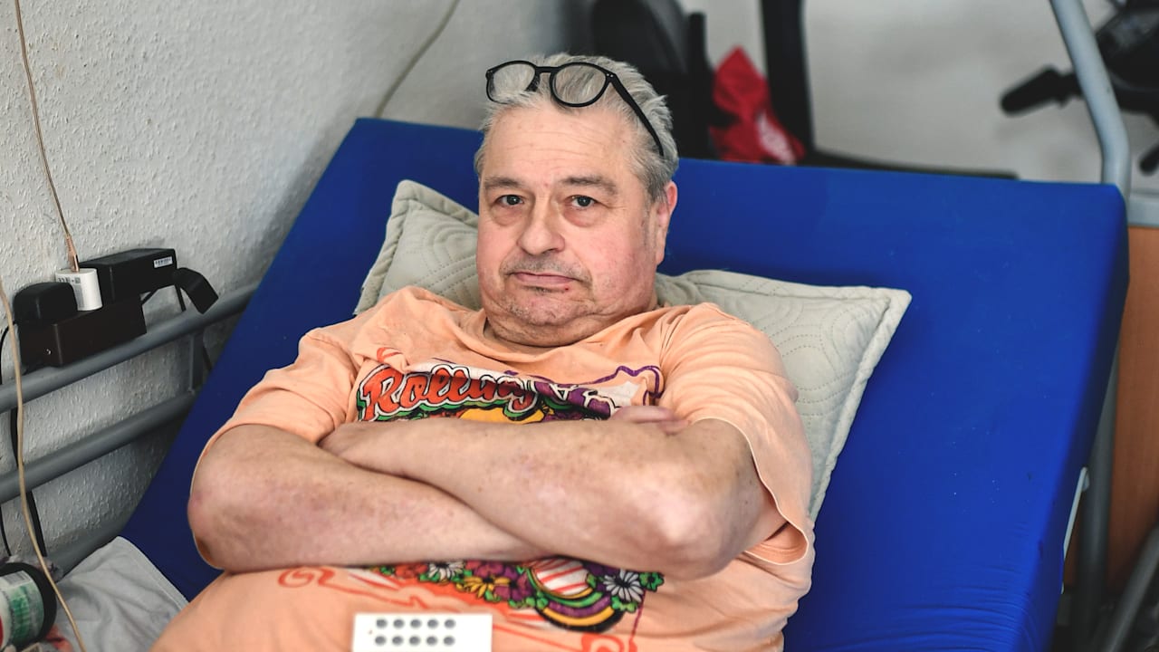 Oberhausen: Frank S. seit einem Jahr im Pflegebett gefangen | Regional