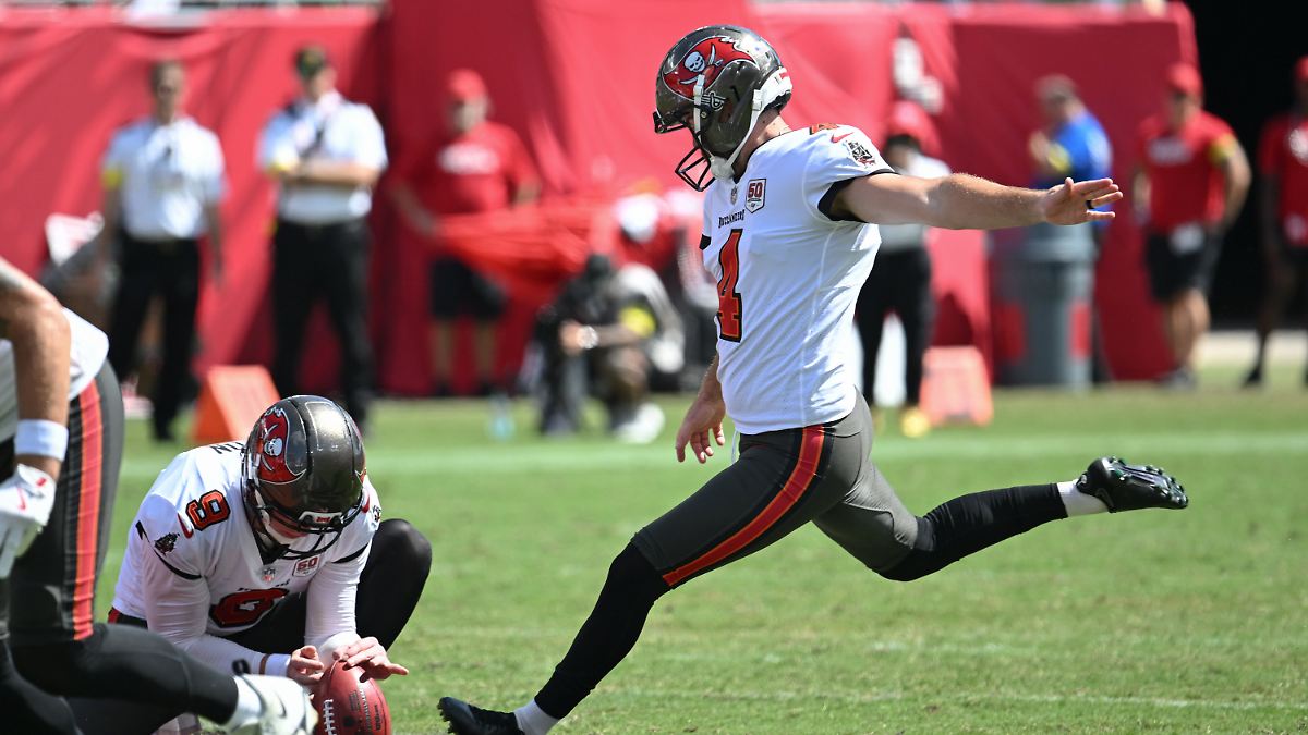 Chiefs beeindrucken wieder: McLaughlin schießt das Ei weiter als jeder NFL-Profi vor ihm