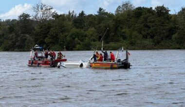 FW-E: Segelboot auf dem Baldeneysee drohte zu sinken - Feuerwehr Essen und DLRG im Einsatz